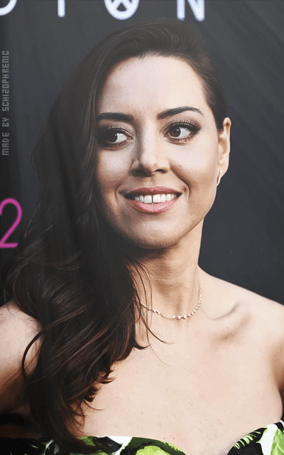 Aubrey Plaza L2IXVt6K_o