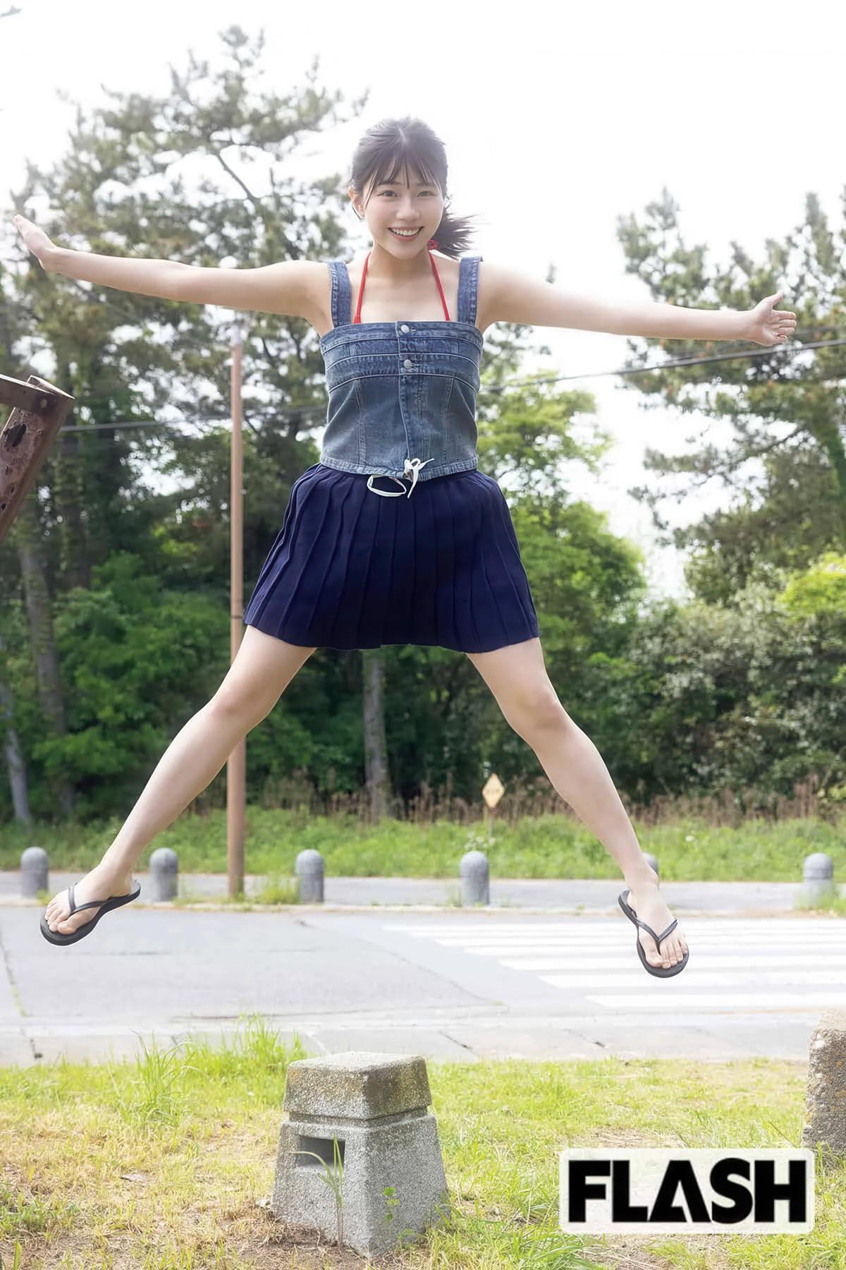 Riko Kudo 工藤理子, FLASH 2025.07.15 (フラッシュ 2025年7月15日号)(9)