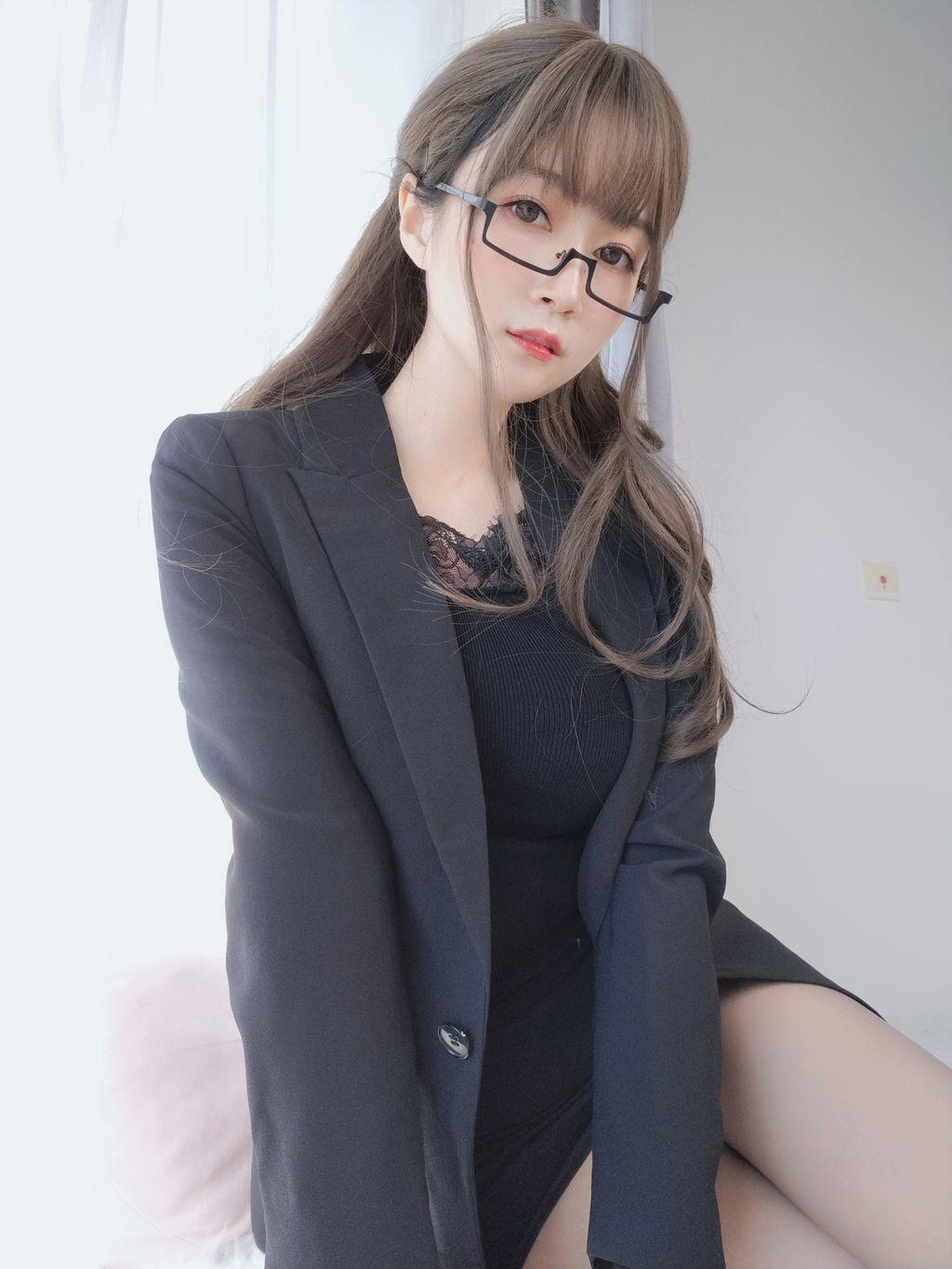 Coser @ 白银 81: 黑 西服 (136 photos)(20)