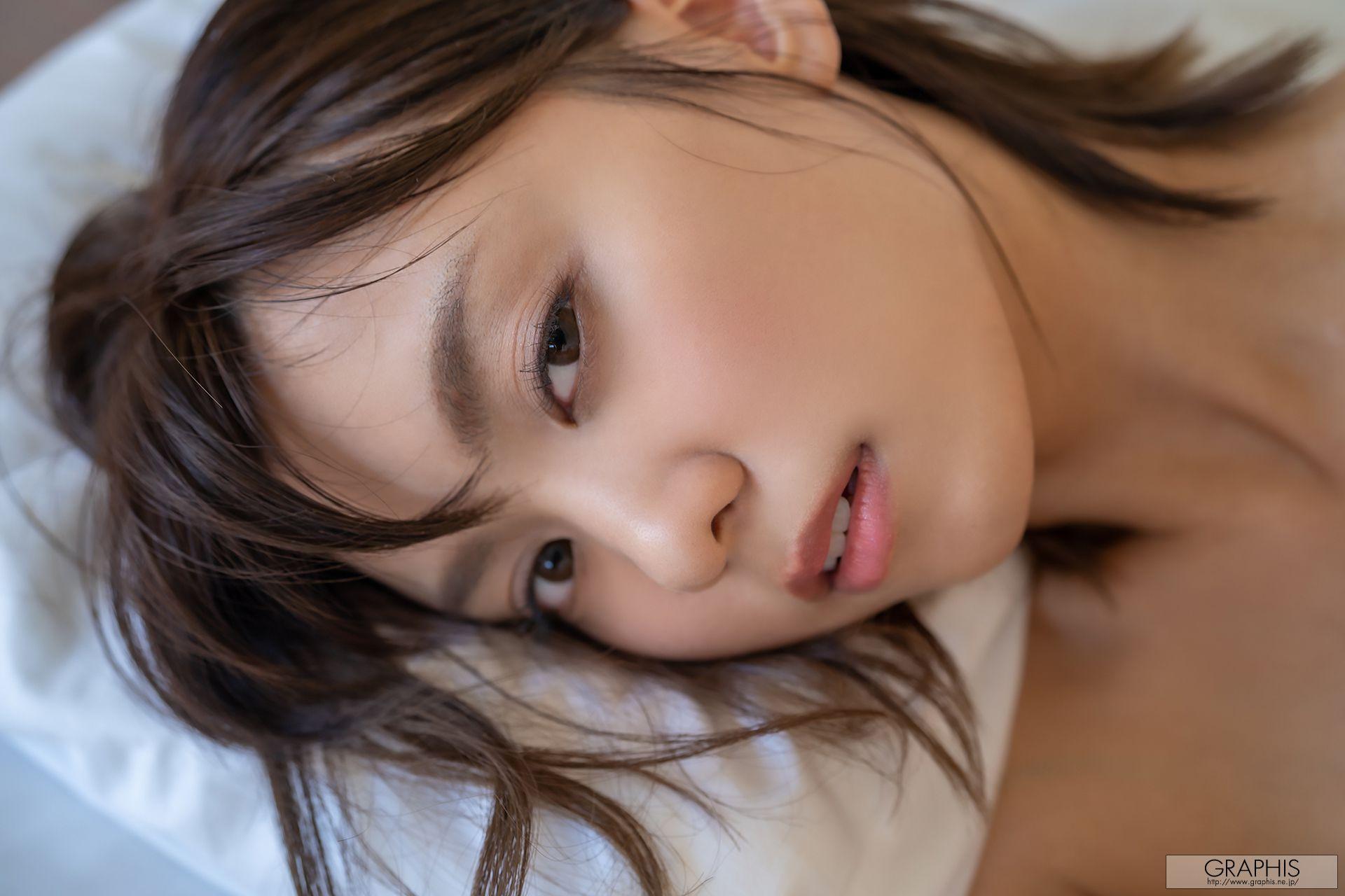 もなみ鈴(萌波铃) Suzu Monami [Graphis] First Gravure 初脱ぎ娘 No.167 写真集(52)