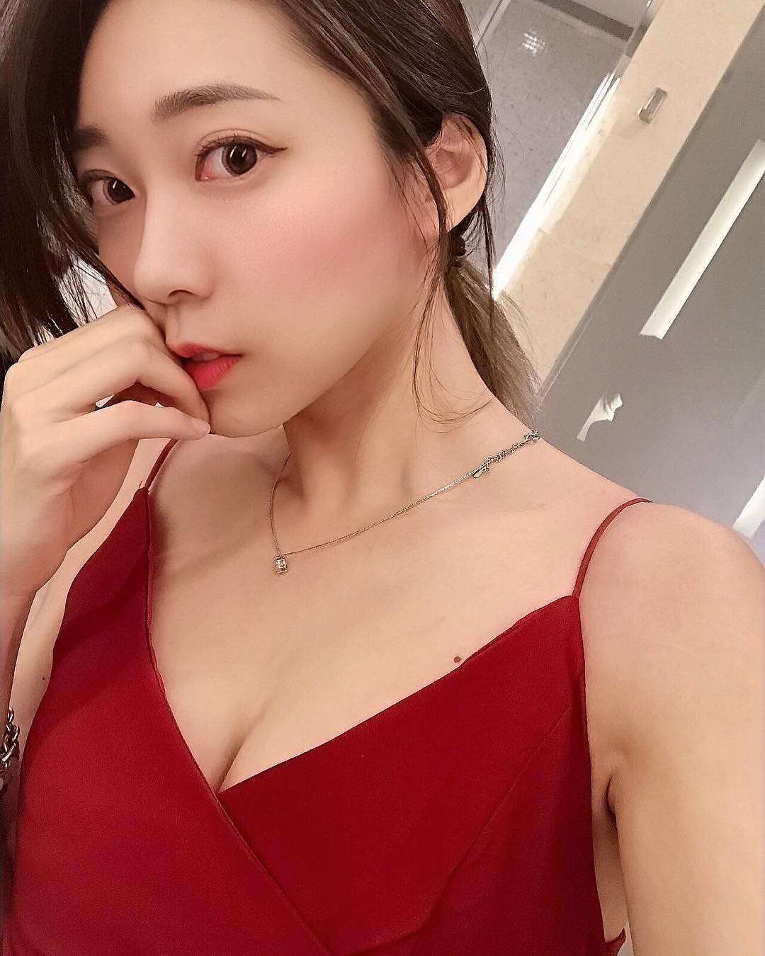 IG正妹—胡可萱 Enjg5wWj o - IG正妹—胡可萱
