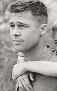 Brad Pitt - Page 2 UITZBu9z_o