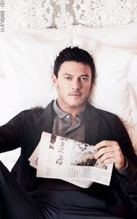 Luke Evans YG5GfSxh_o