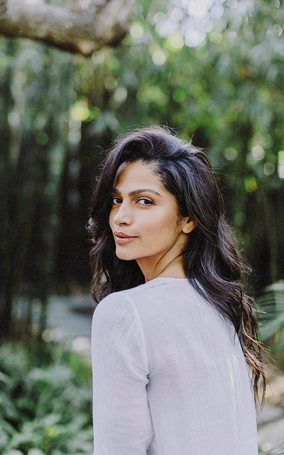 Camila Alves UVTKXA5A_o