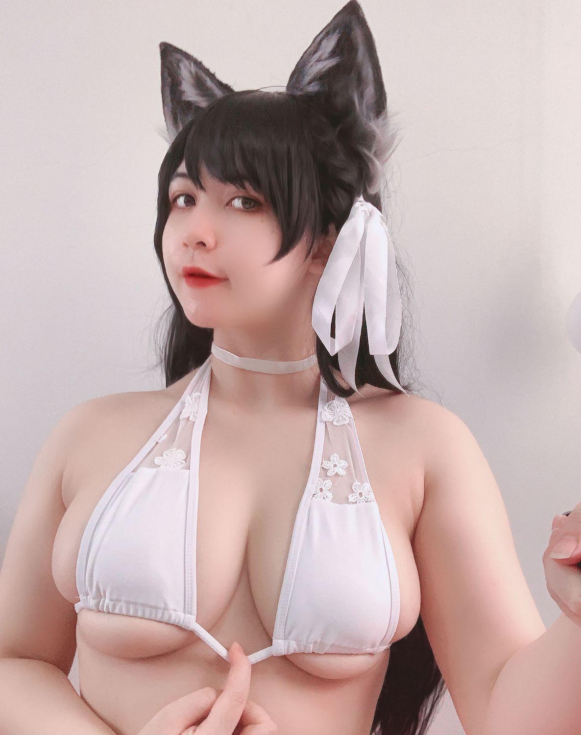 [福利女神cosplay] Uy Uy - Atago Bikini 写真套图(20)