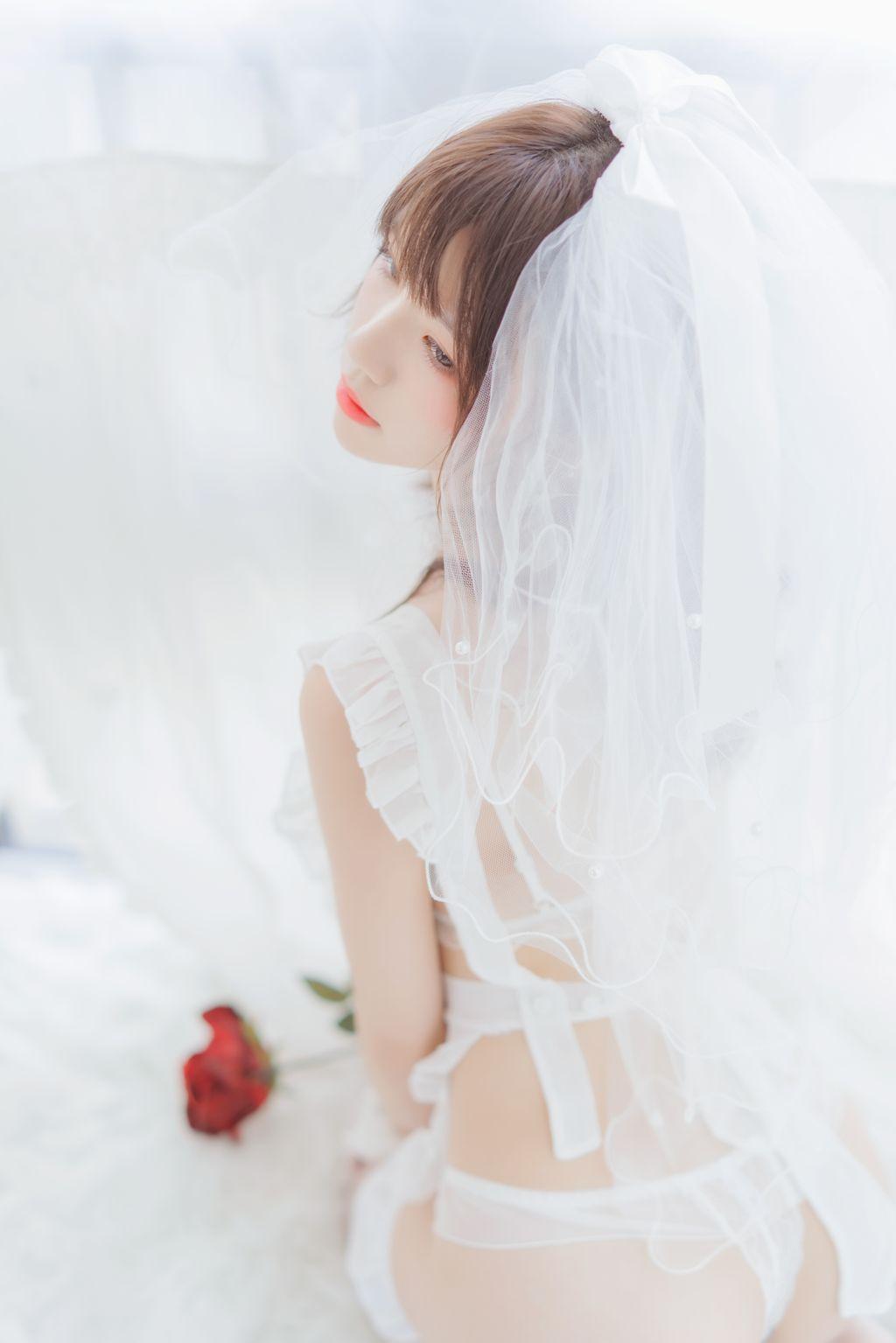Coser @ 桜 桃 喵 Vol.040: 轻纱 02 (34 photos)(34)