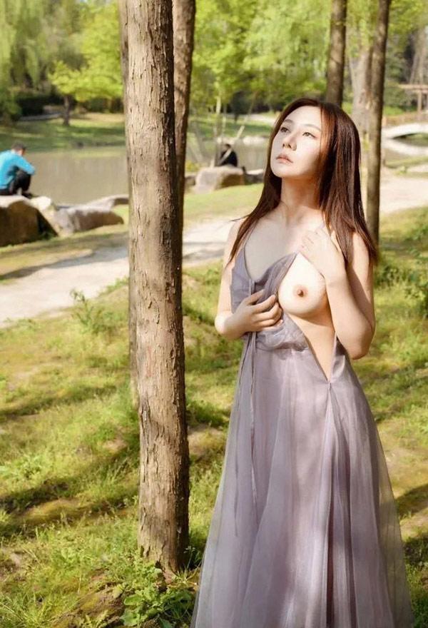 推特美女夕颜唯美人体写真曼妙玉体姿色诱人(26)