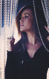 Maggie Q PF21t4iS_o