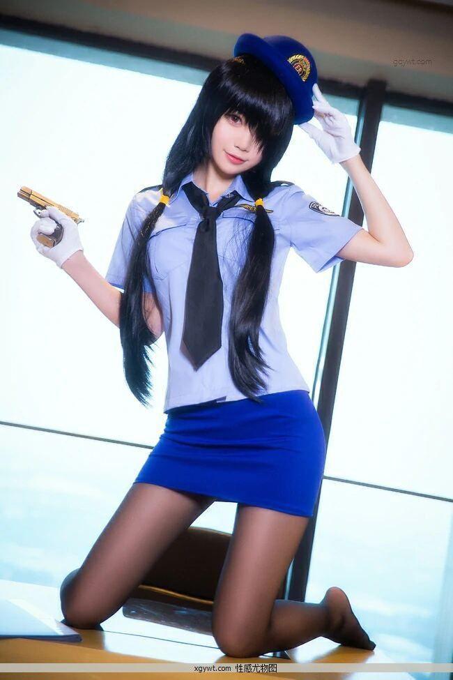 约会大作战时崎狂三女警COSPLAY情趣制服与短裙加黑丝美腿私房高清图(8)