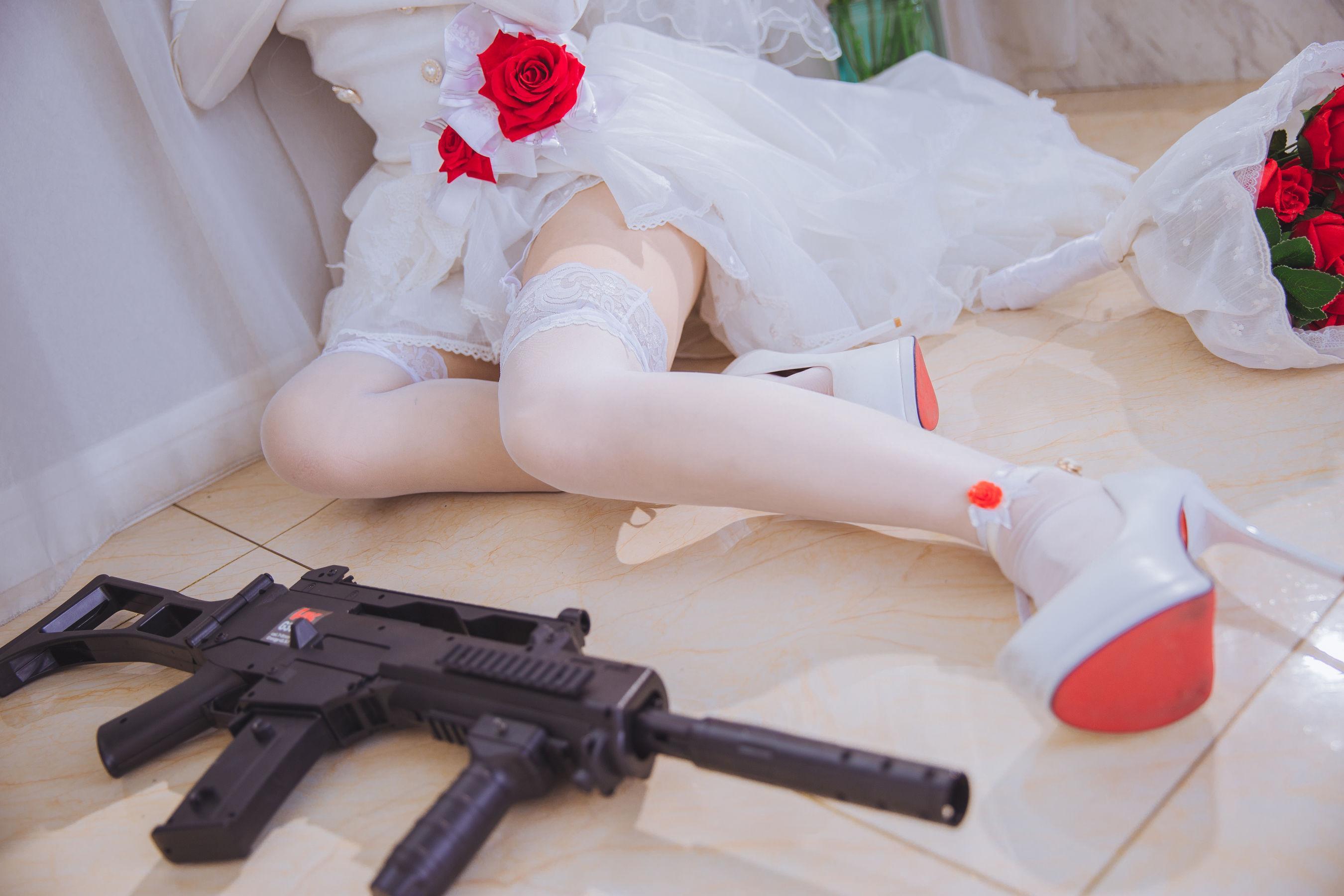 [网红Coser] 日奈娇 《g36c 礼服》 写真集(20)