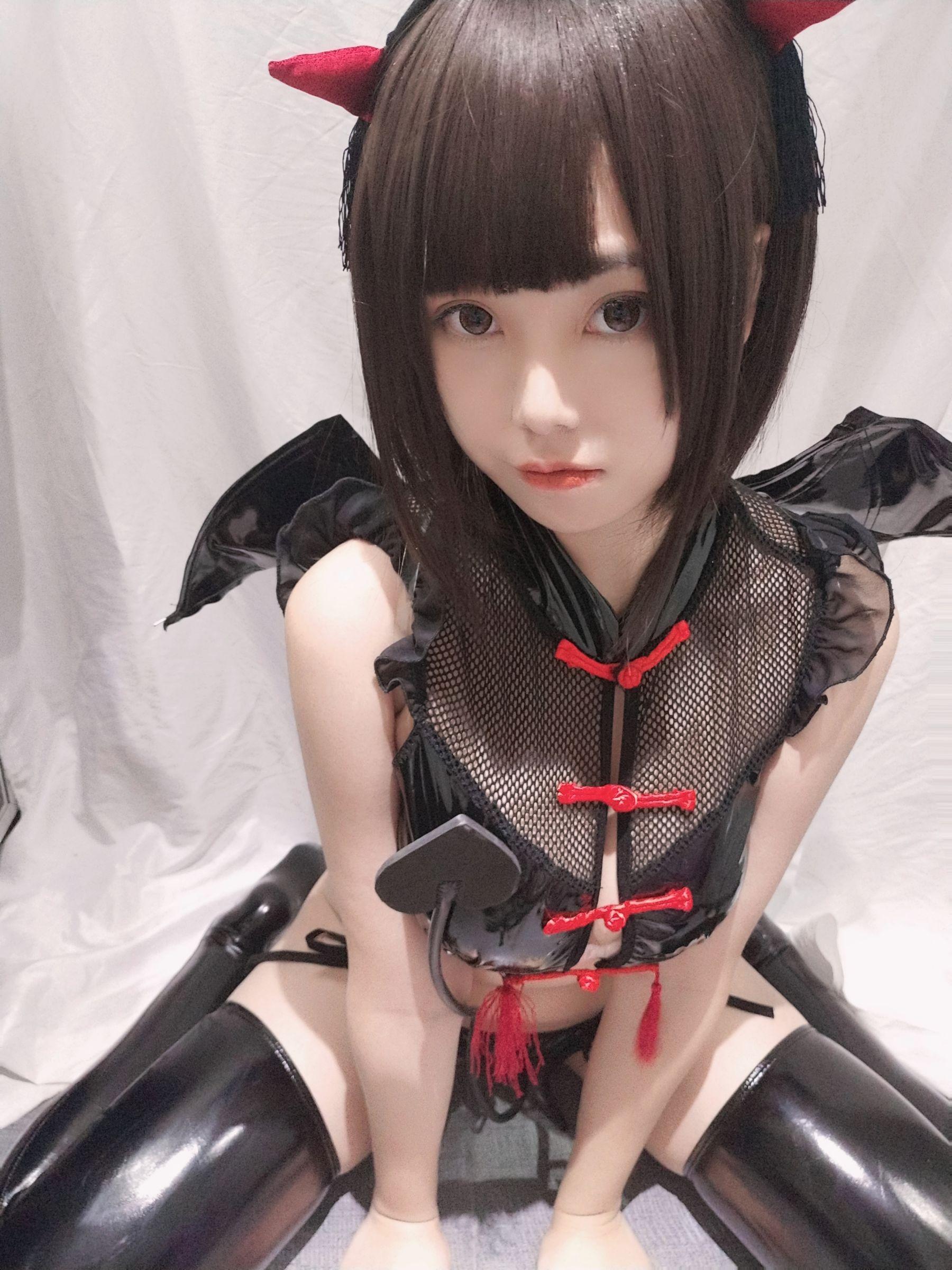 [Cosplay] 萌系小姐姐蜜汁猫裘 – 小恶魔自拍 写真集(13)