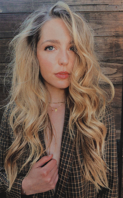 Jessica Rothe Q1nPJajb_o