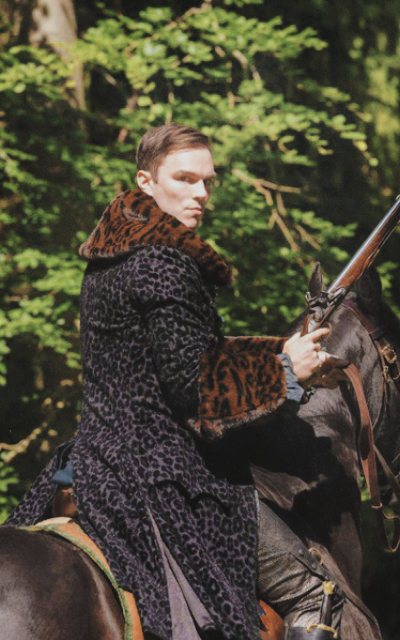 Nicholas Hoult Cv6GoDaD_o