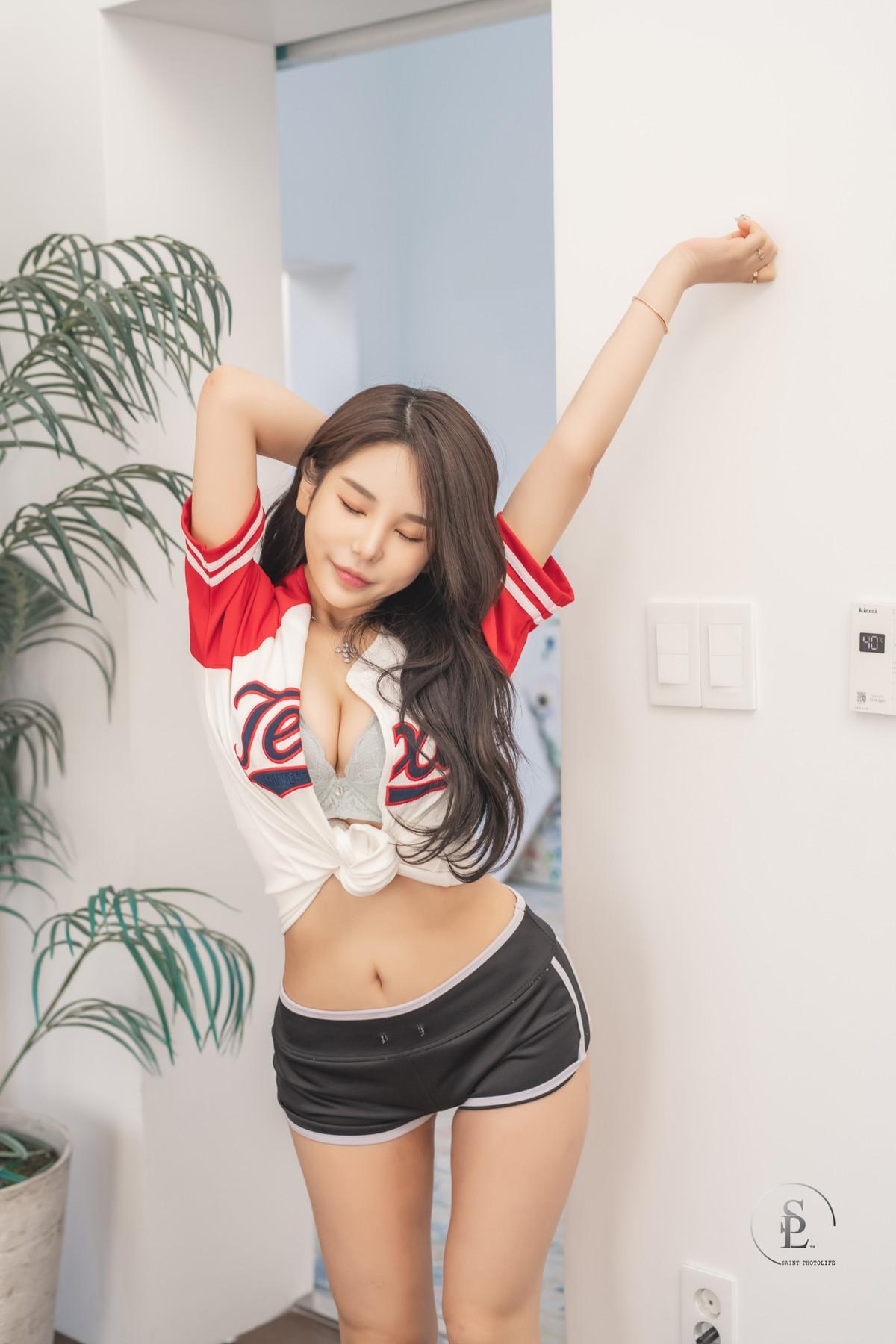 Zzyuri 쮸리, [SAINT Photolife] Homebody Set.01(10)