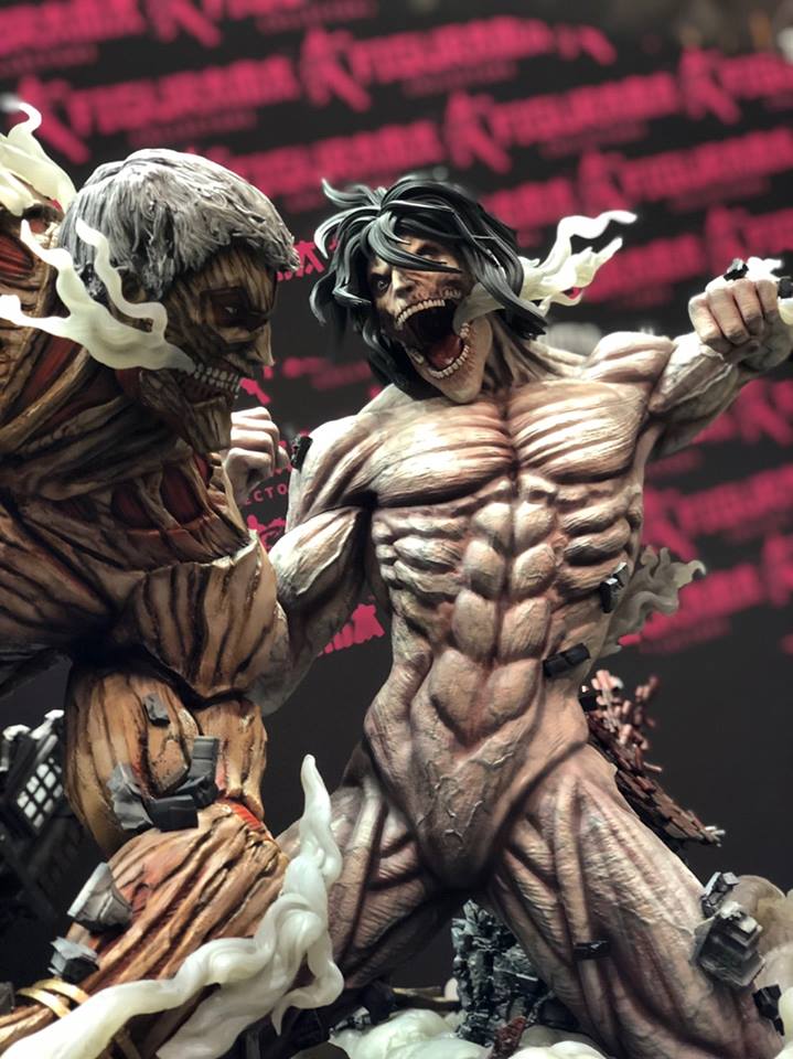 Figurama Collectors : Eren Titan VS Armored Titan (Attack on Titan) -