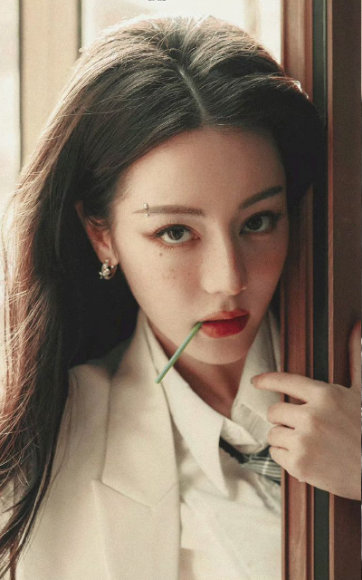 Dilraba Dilmurat ApCdVvIa_o