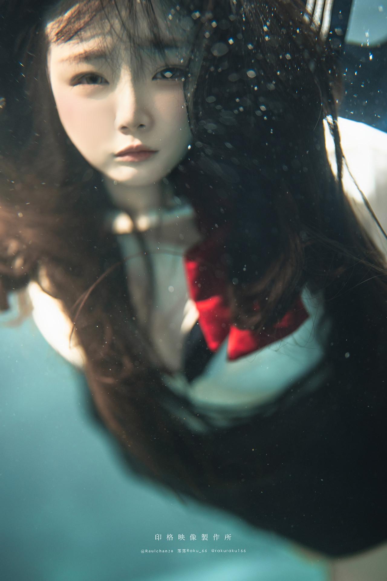 Cosplay 落落Raku – 水泳馆(6)