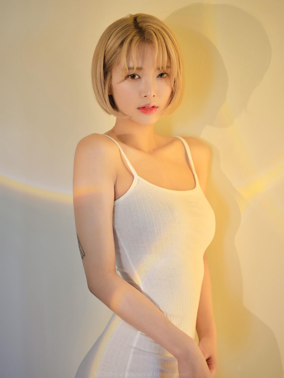 Kim Hyoyeon 김효연, ArtGravia Vol.396 Photobook Set.01(3)