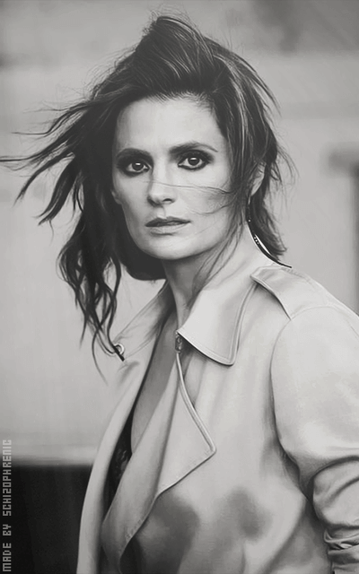 Stana Katic P2N6atvY_o