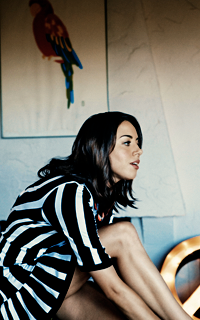 Aubrey Plaza HpoHspVw_o