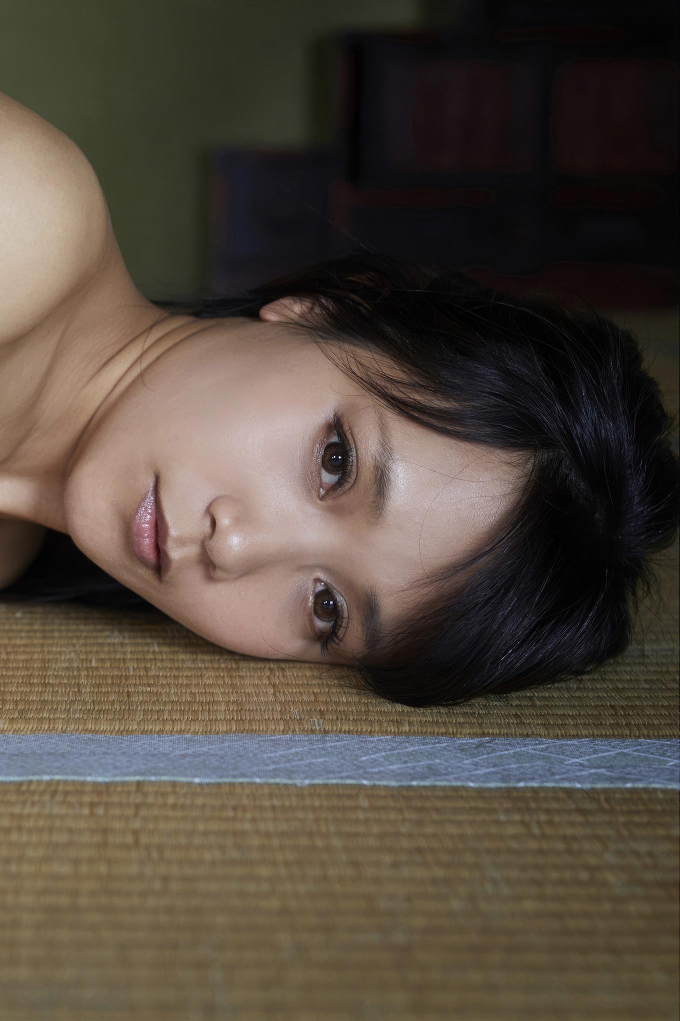 Yuki Hosaka 穂坂ゆき, Evolved Gravure 写真集 『Heaven』 Set.02(35)