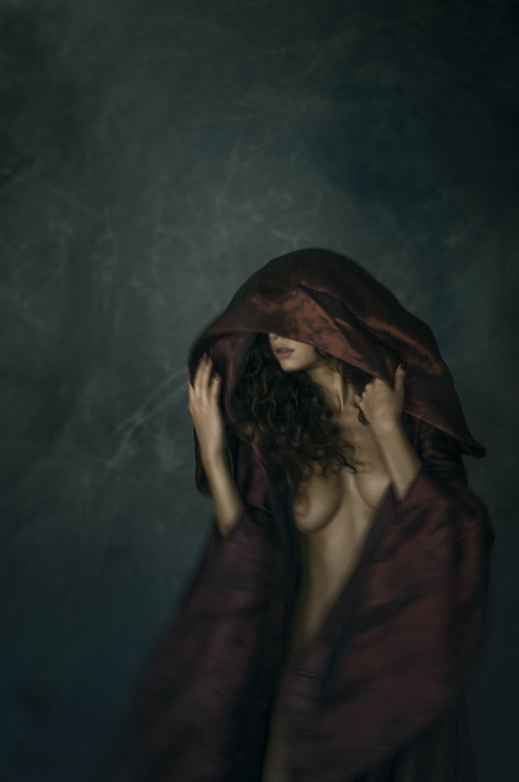Emilie Payet nude by Tina Trumpp - Leica S Magazine Emilie Payet nude by Tina Trumpp - Leica S Magazine