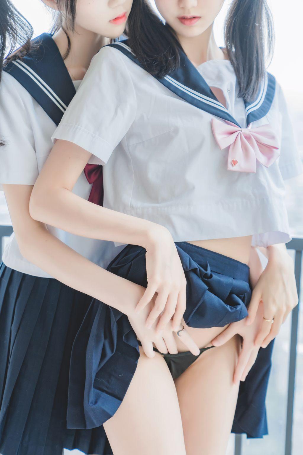 Coser @ 桜 桃 喵 Vol.047: 制服 双子 (38 photos)(13)