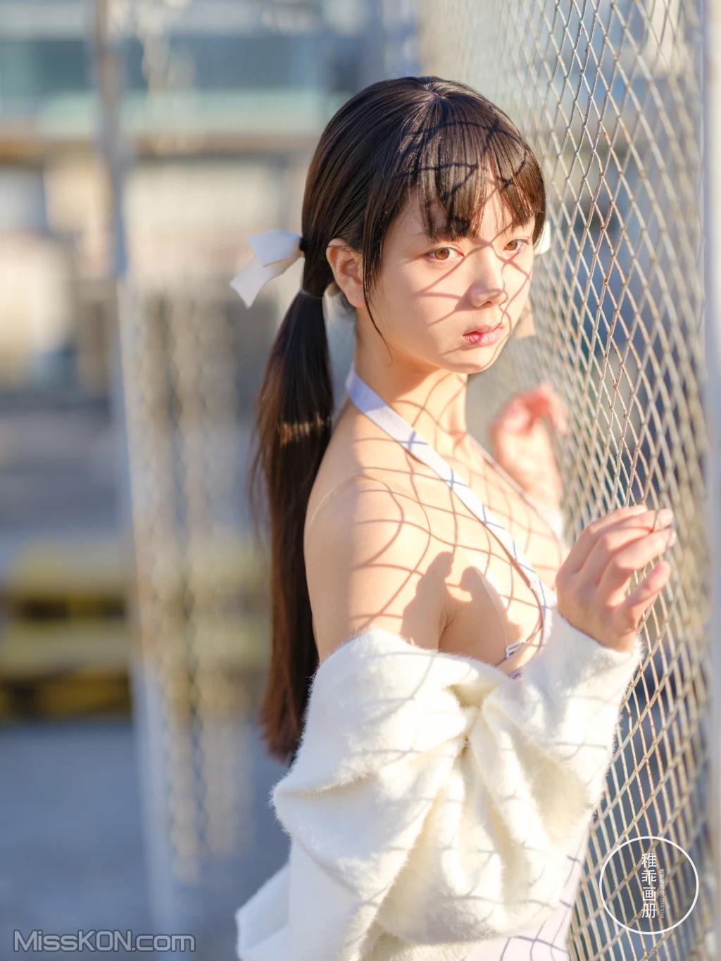 Coser@稚乖画册: 夜夜 天台停车场肉丝 Lolita (83 photos )(33)