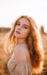 Julia Adamenko XqBXAnoo_o