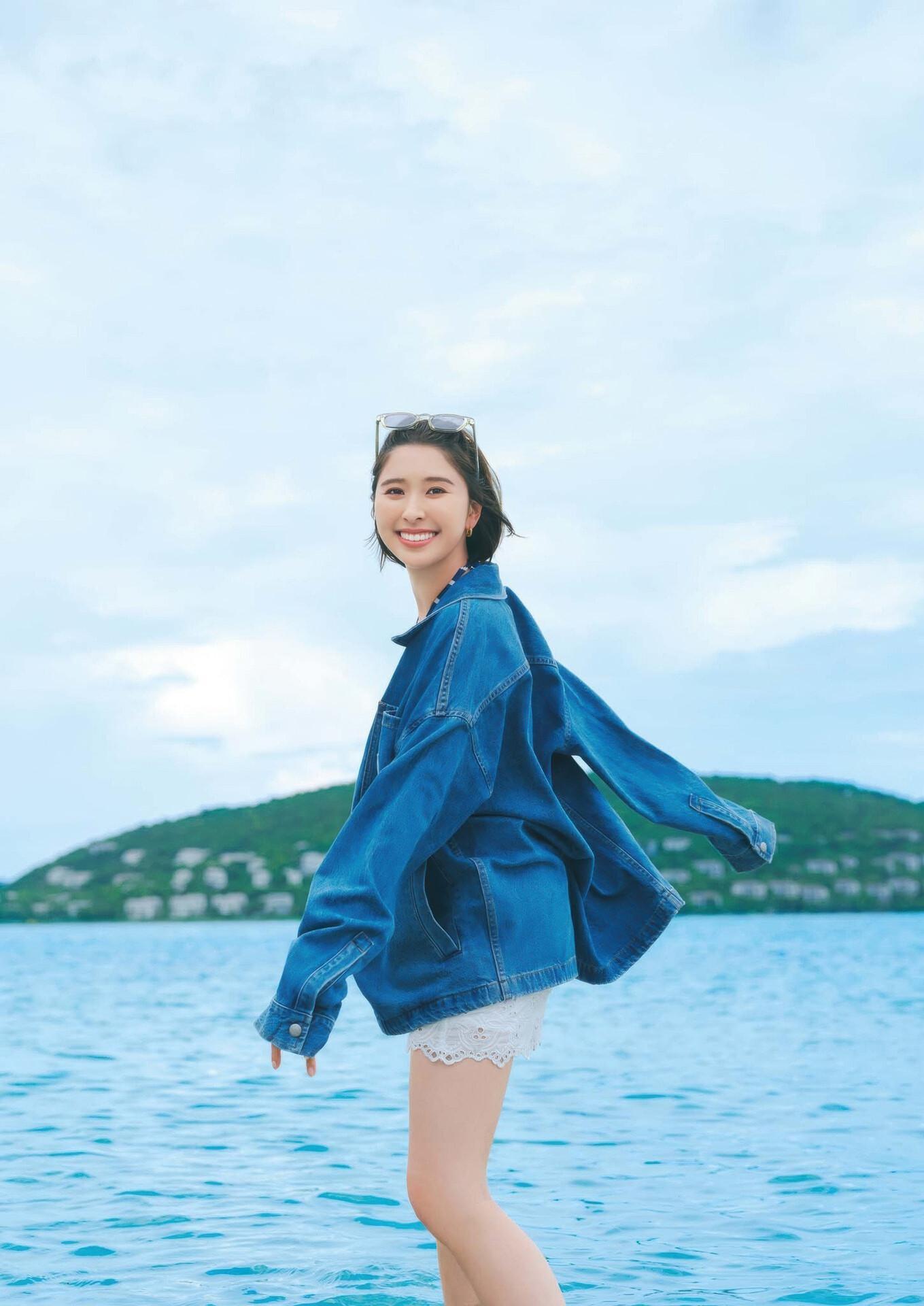 Shiori Tamai 玉井詩織, Big Comic Spirits 2025 No.39 (ビッグコミックスピリッツ 2025年39号)(16)