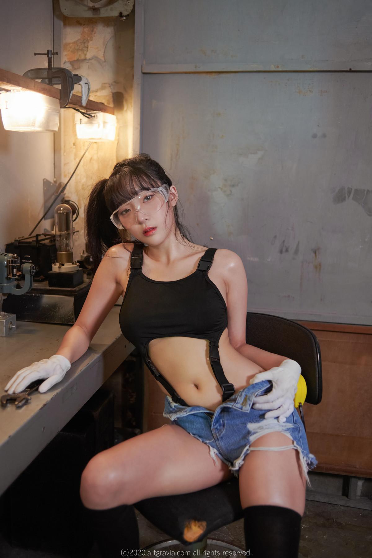 Kang Inkyung 강인경, ArtGravia Vol.238 Photobook Set.02(8)