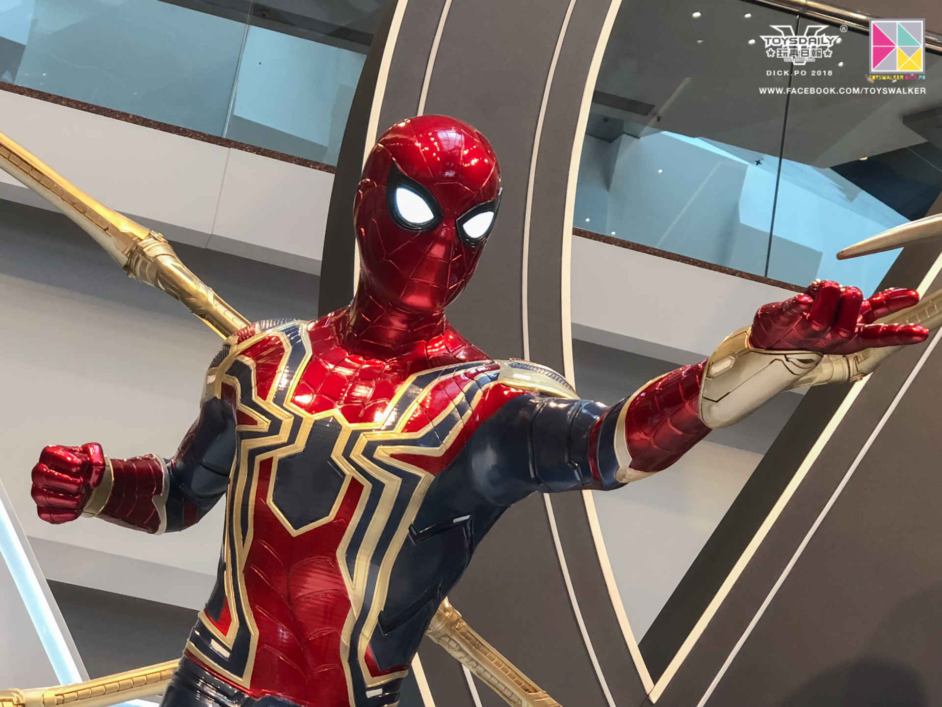 Exhibition Hot Toys : Avengers - Infinity Wars  FljQAwaX_o