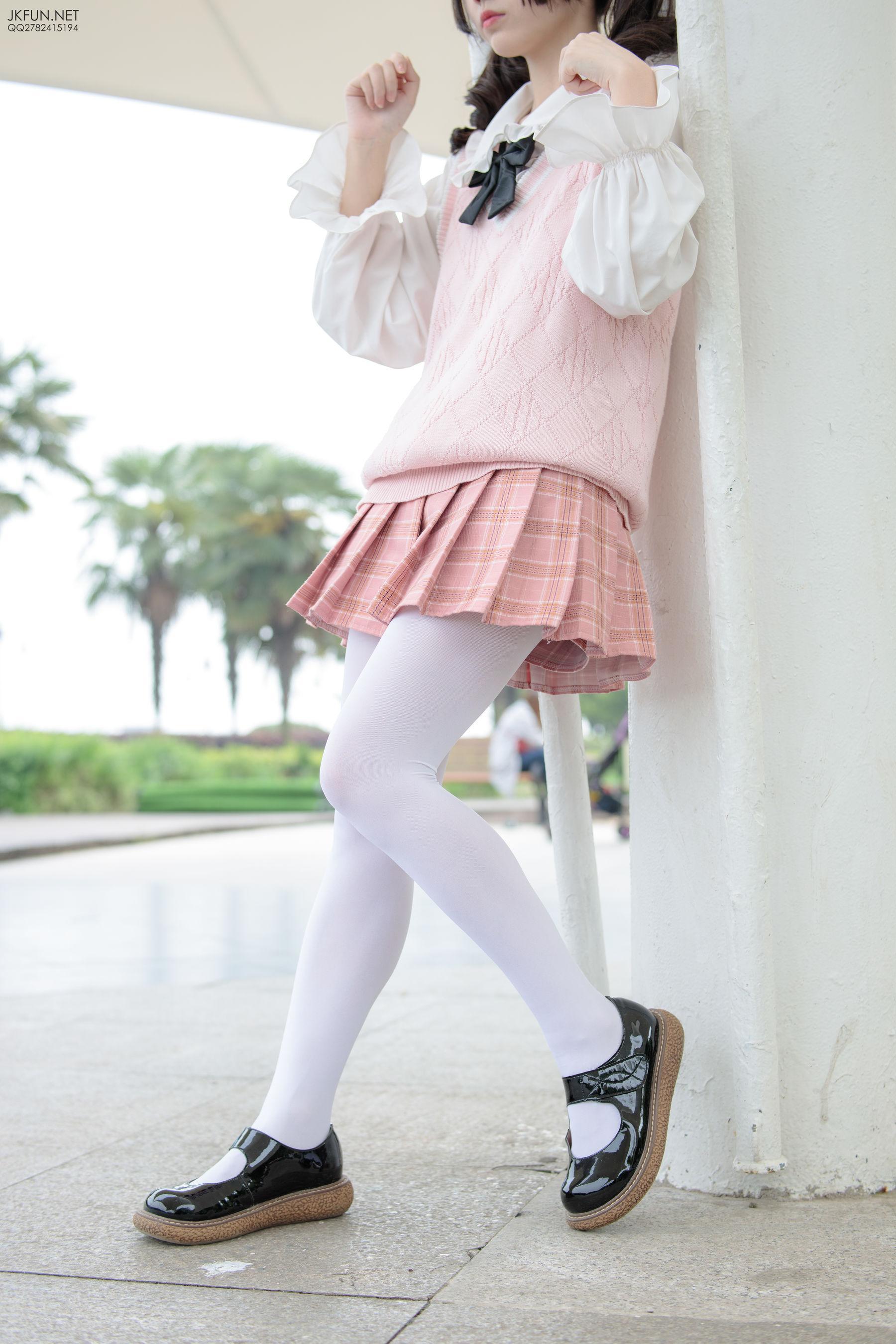 默陌《80D白丝》 [森萝财团] JKFUN-007 写真集(37)