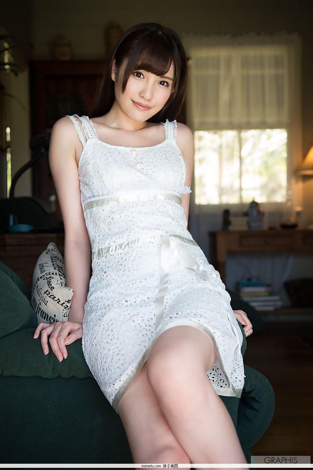 [Graphis] Arina Hashimoto 橋本美/桥本有菜  [AUTUMN SPECIAL!](52)