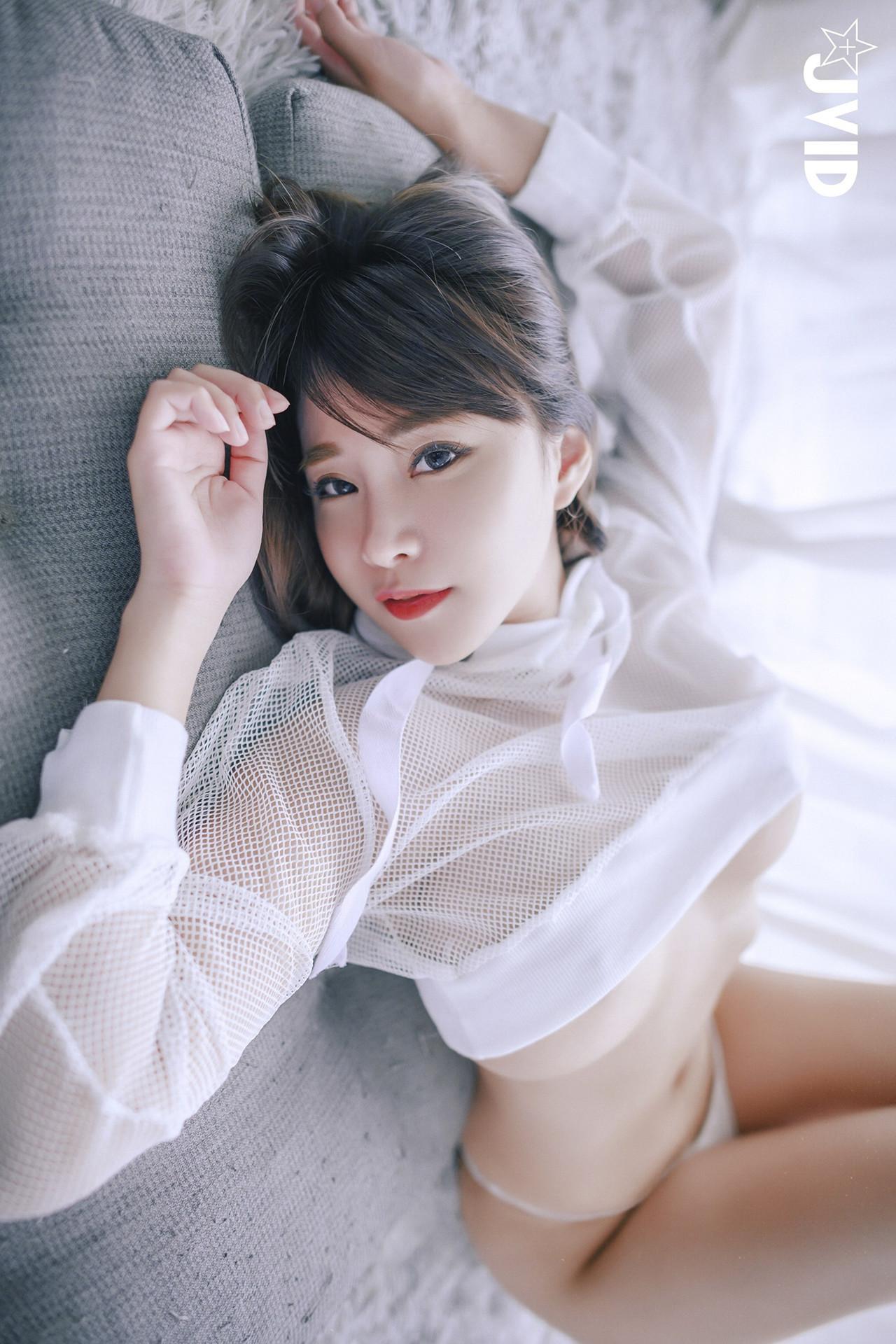 JVID Lele 樂樂 – 巨乳女神 樂樂－色誘閨密兄長，激情畫面曝光 Set.01(36)