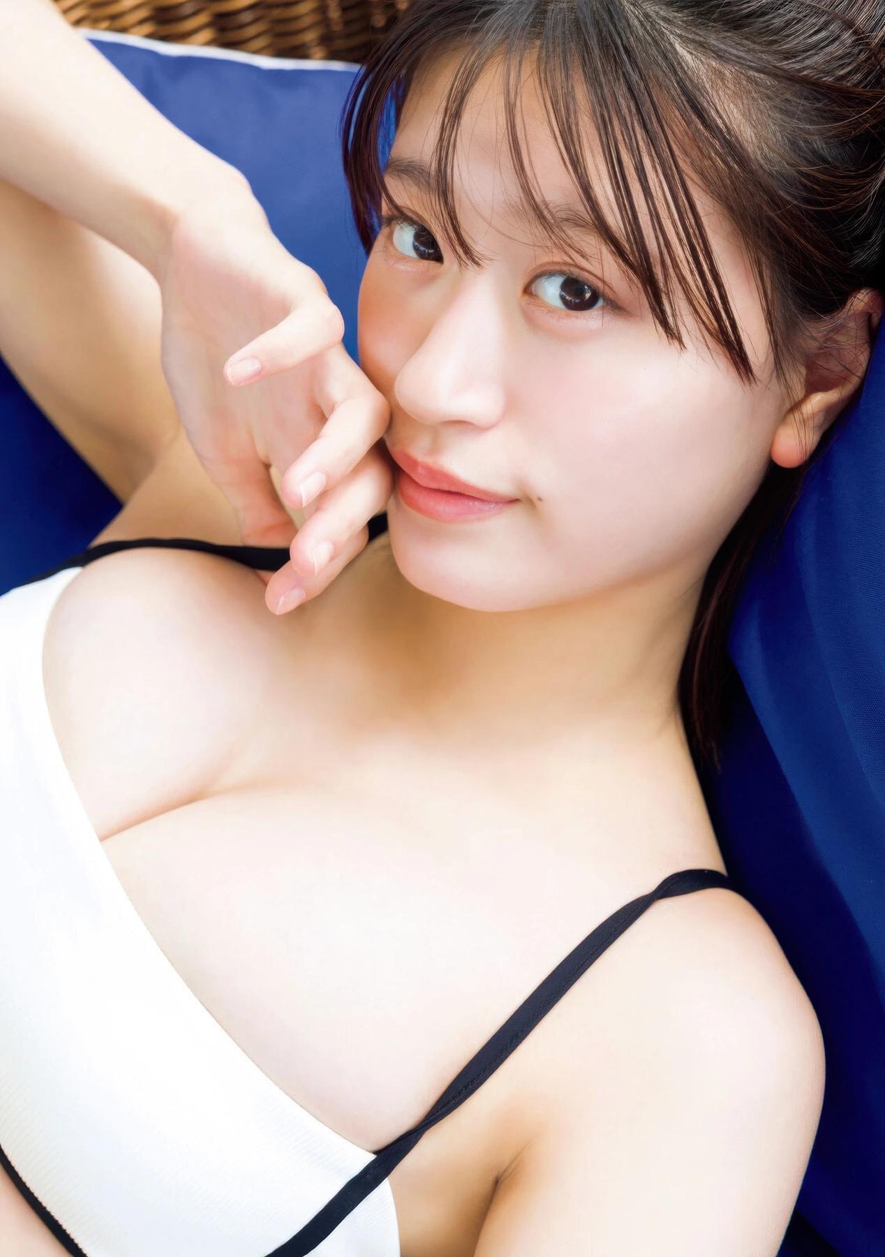 Rei Jonishi 上西怜, Young Magazine 2025 No.42 (ヤングマガジン 2025年42号)(8)