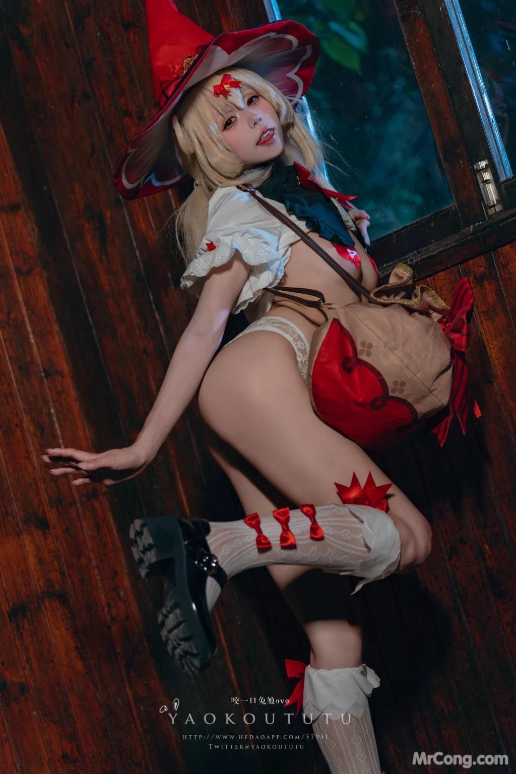 Coser@黏黏团子兔: 琪花星烛·可莉 可莉炸鱼舞 (66 photos )(46)