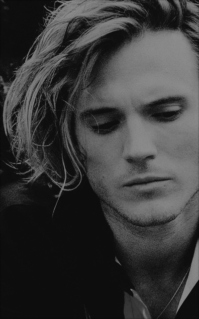 Dougie Poynter H40uJrHW_o