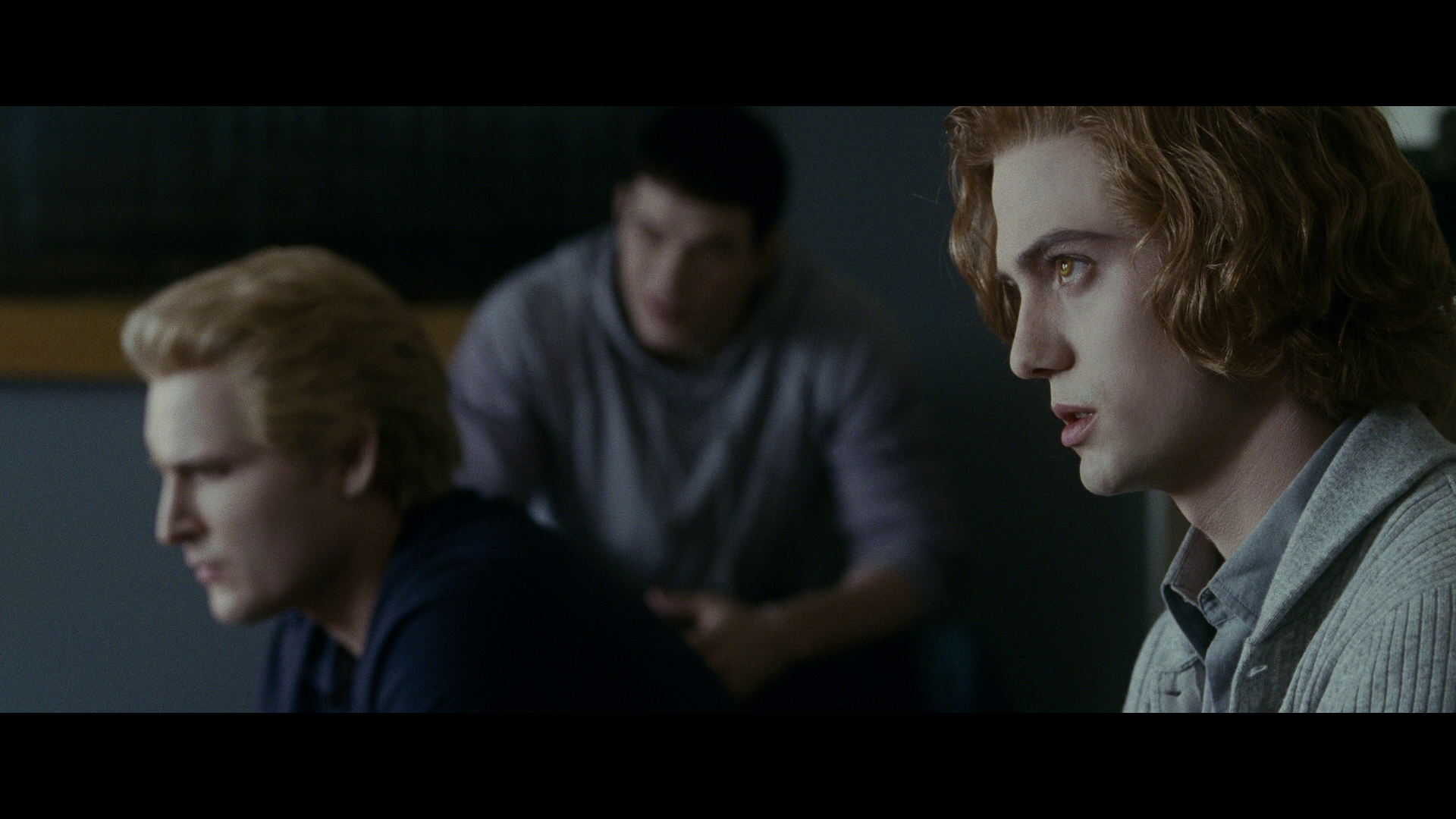 The.Twilight.Saga.Eclipse.2010.1080p.BluRay.REMUX.AVC.DTS-HD.MA.5.1 