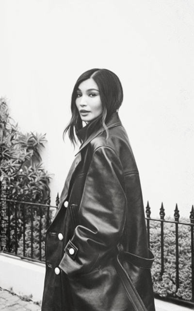 Gemma Chan E4Uik2ip_o