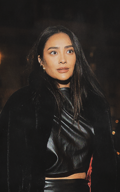 Shay Mitchell Vs37Xs05_o