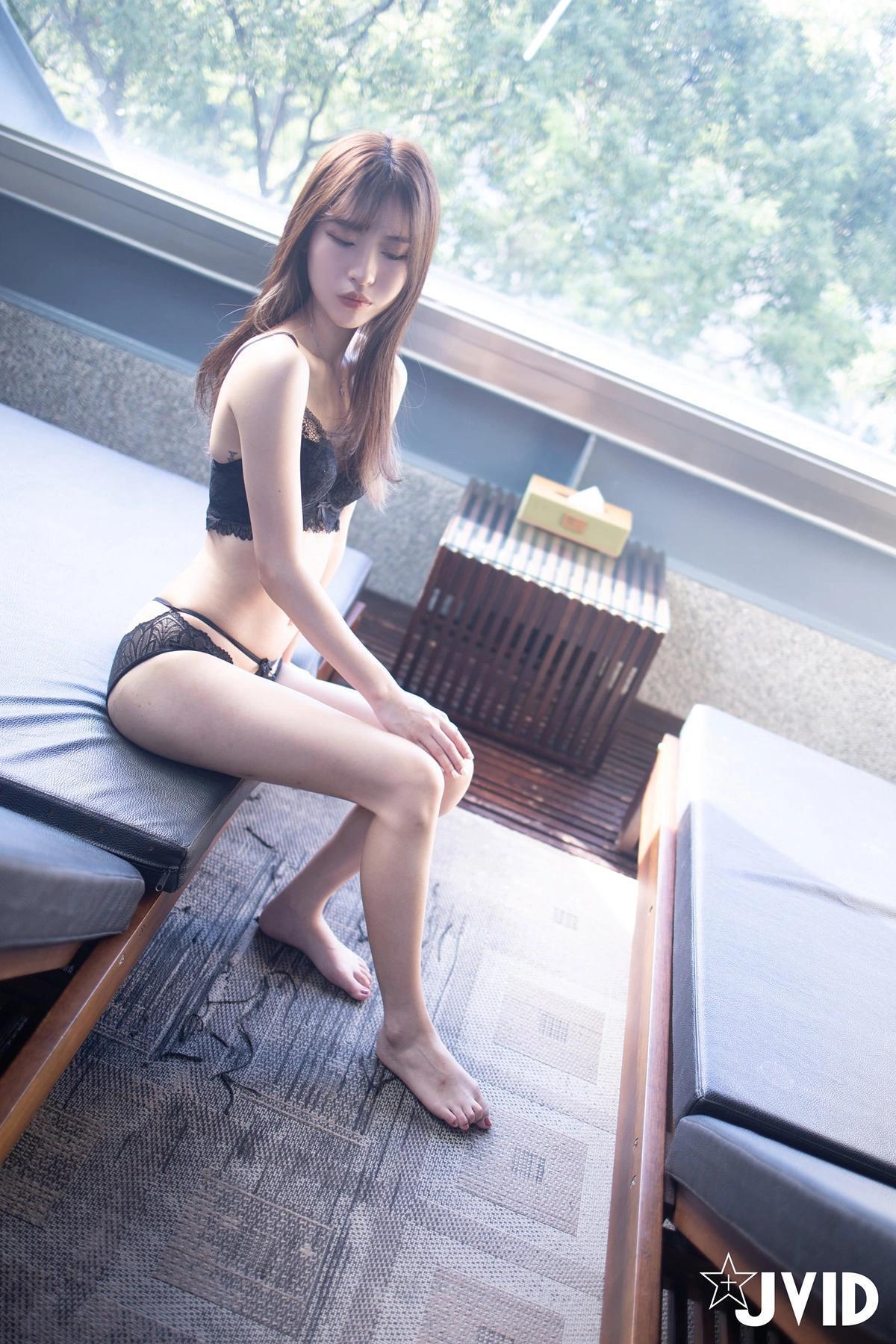 JVID 漫漫 – S+超美人漫漫 限定尺度寫真 Set.01(1)