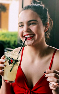 Bailee Madison LtopkY3A_o