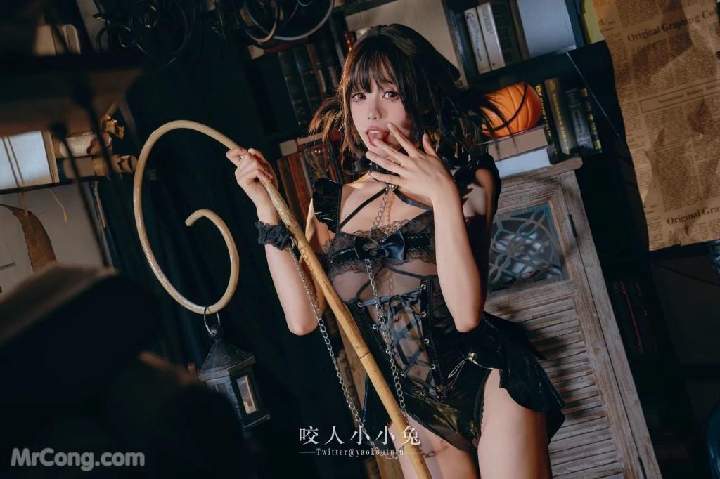 Coser@黏黏团子兔:『兔兔班车』万圣小恶魔 (41 photos )(12)