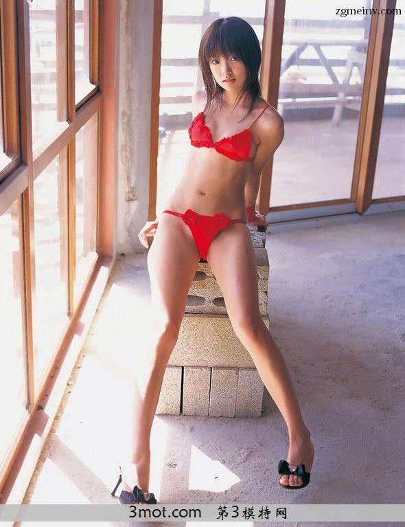 名模南明奈早期性感写真(9)