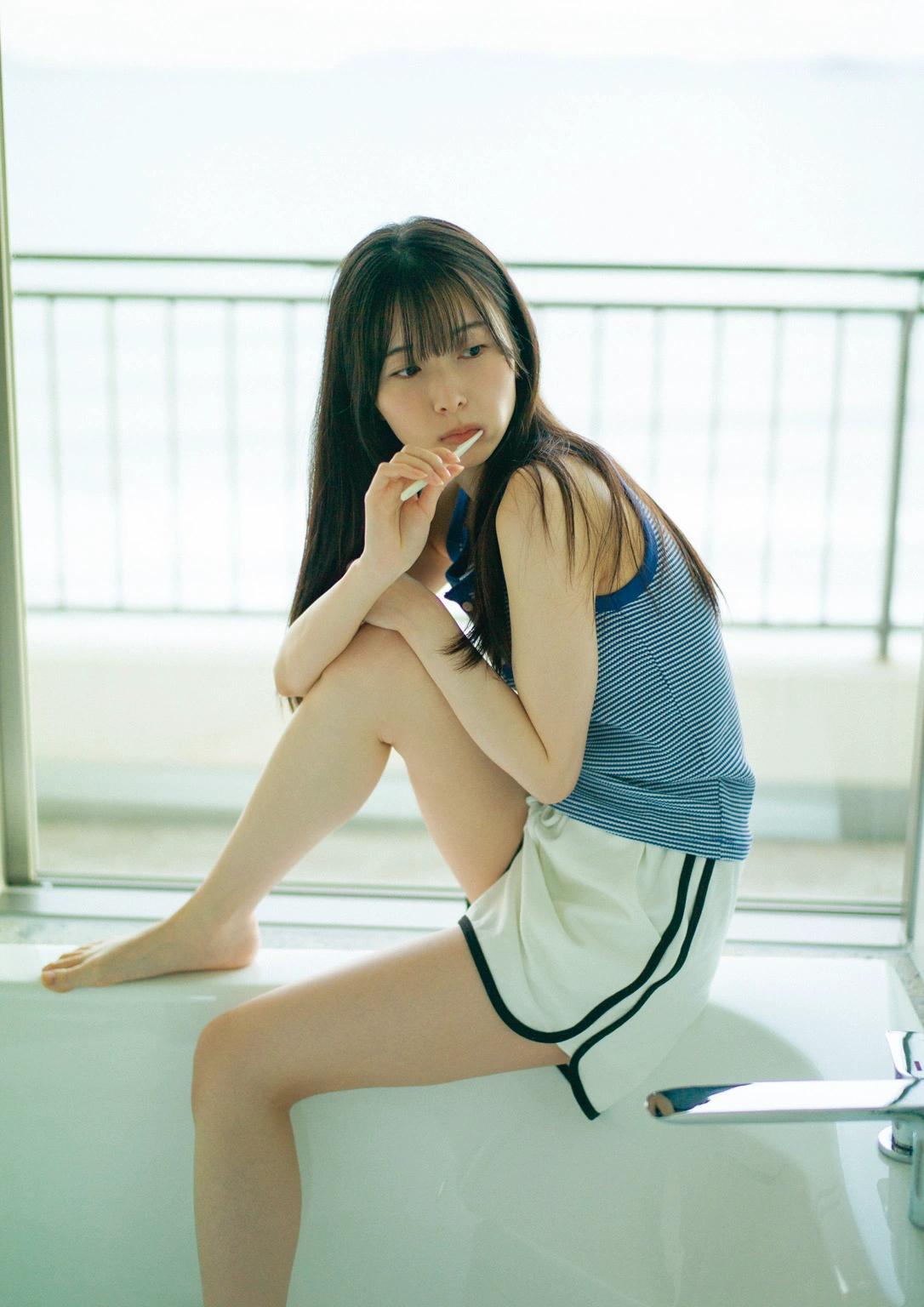 Kotoko Sasaki 佐々木琴子, 1st写真集 「明け方の夢」 Set.02(16)