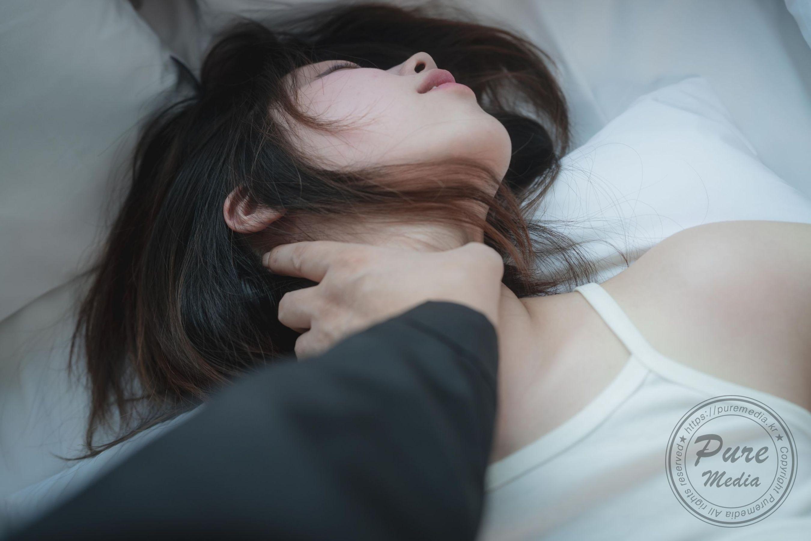 Pure Media Vol. 250 Hina《The Raped Influencer Girl》(99)