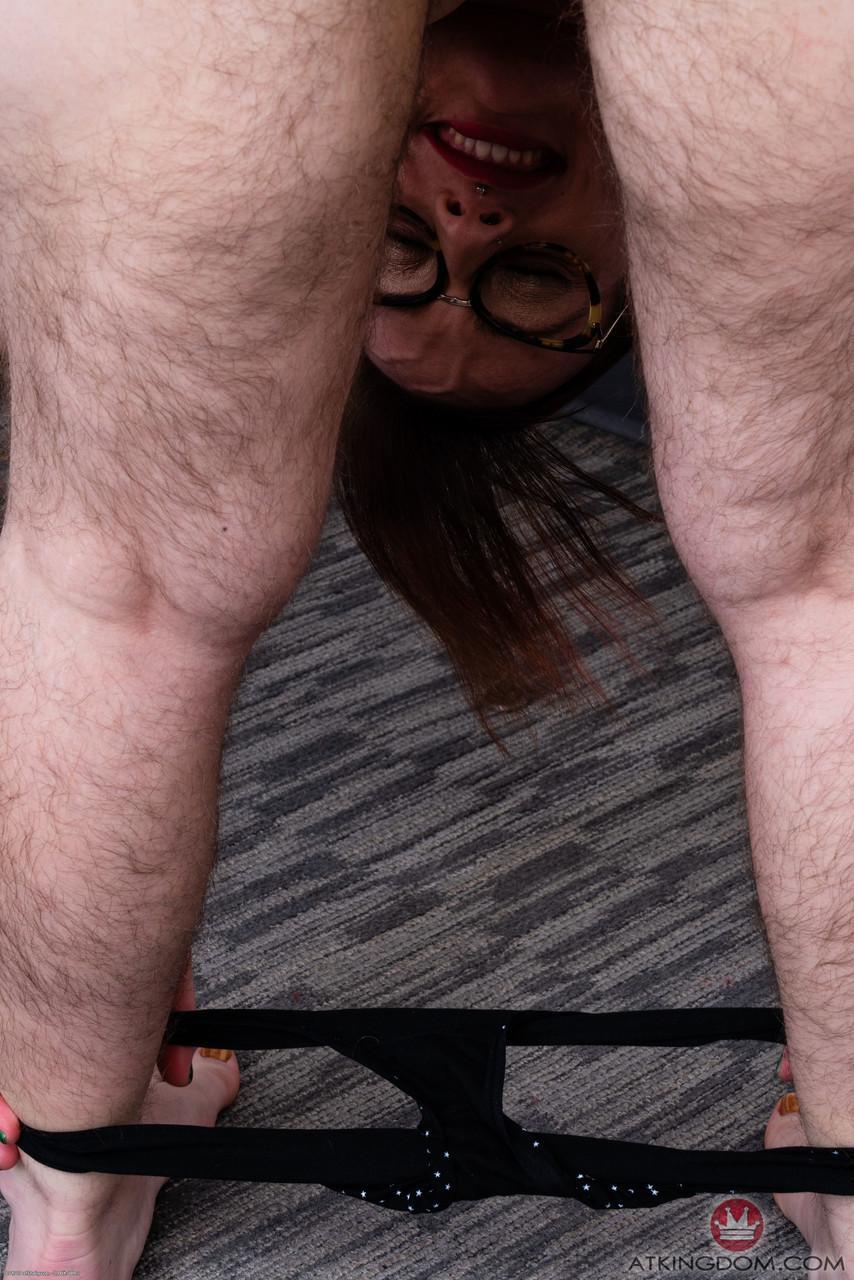 Coed amateur Lauren Laurent unveils her hairy legs and holes in the classroom(16)