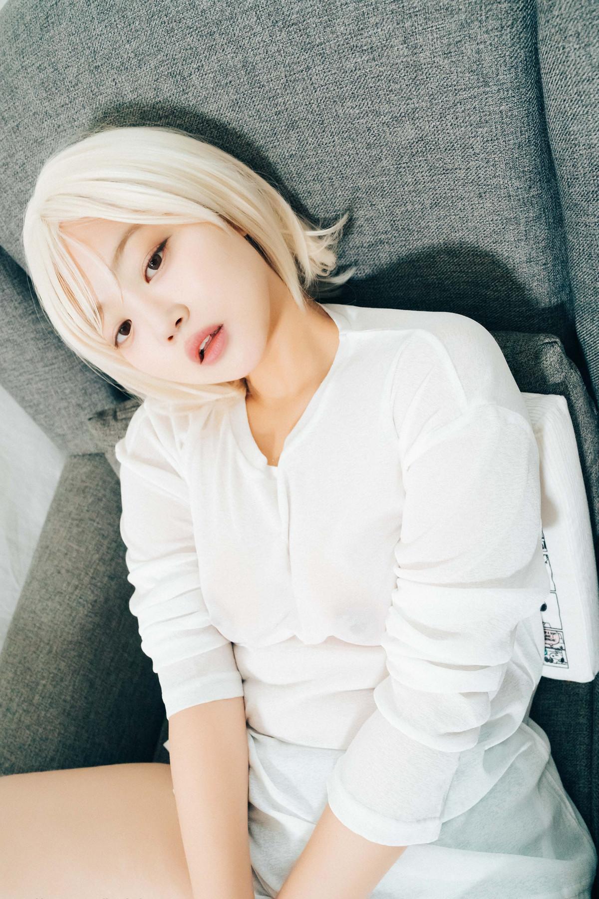 EunWoo 은우, LOOZY 「Malkang」 Set.04(8)