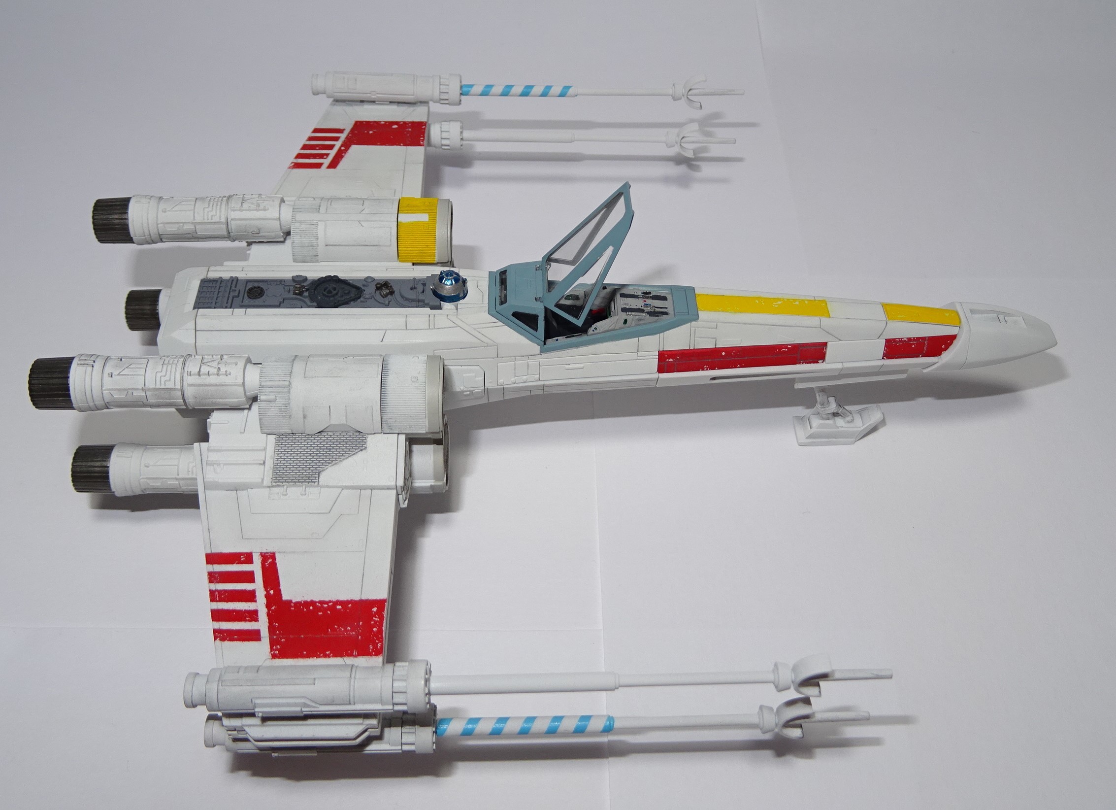 Red 5 outlet x wing